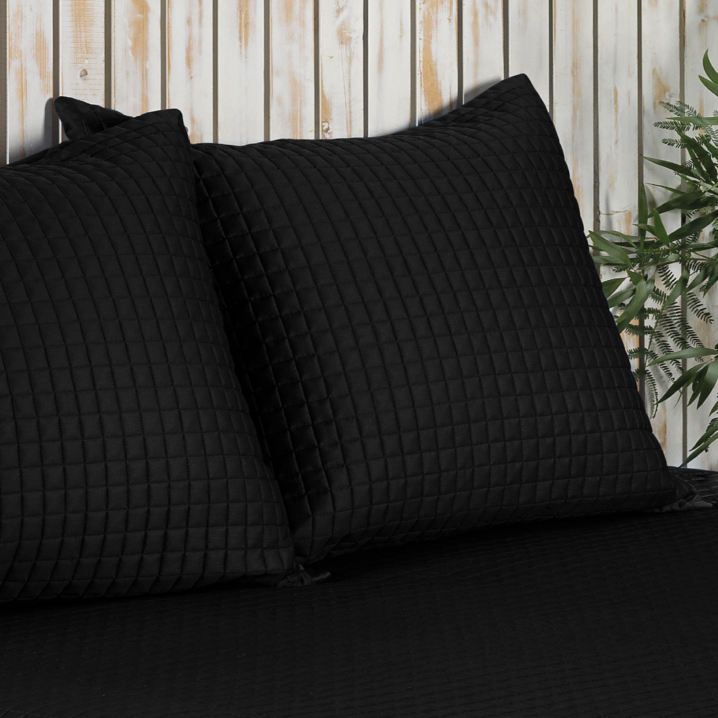 Dommelin Sierkussenhoes Chicago Satijn 300TC Zwart Dommelin Sierkussenhoes Chicago Satijn 300TC Zwart