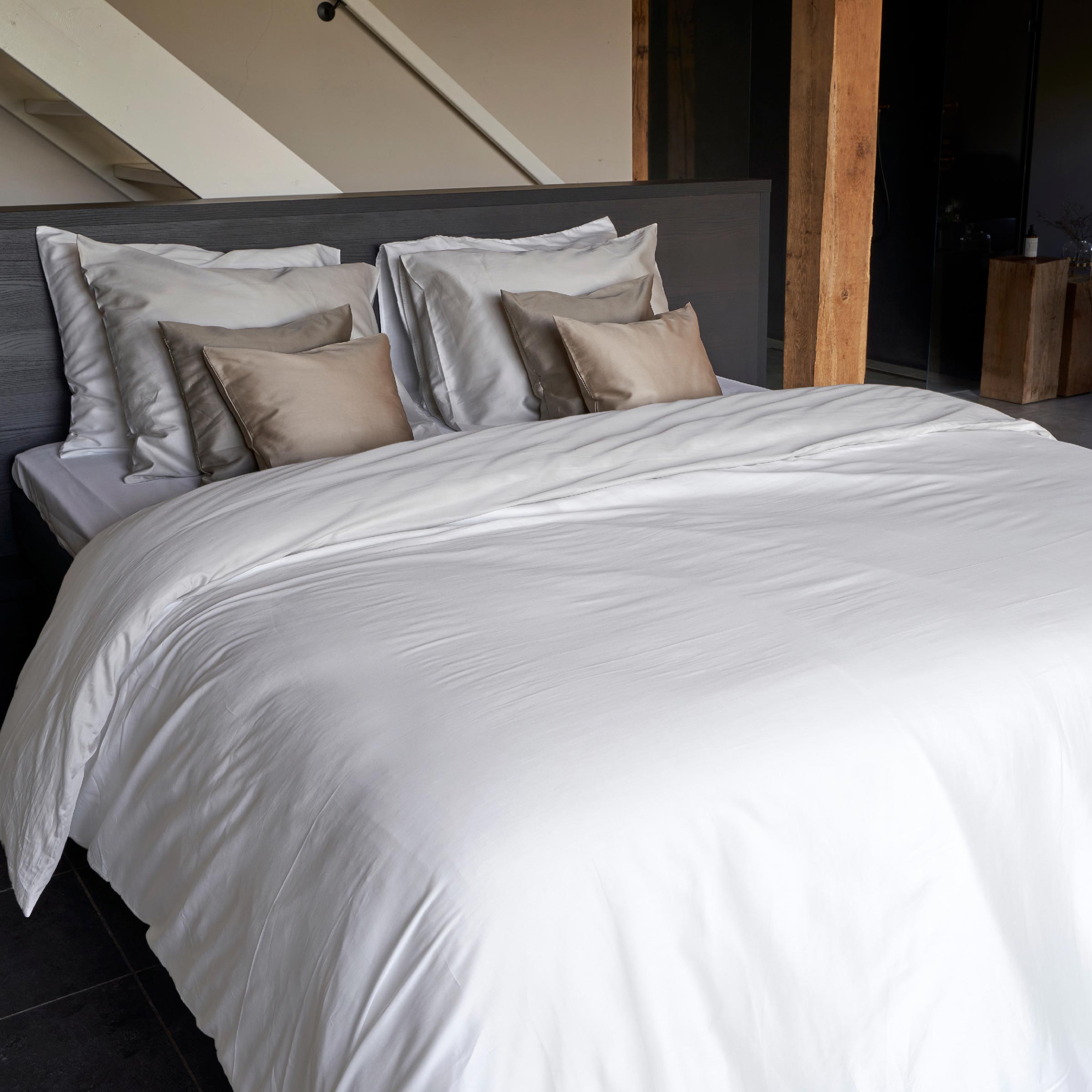 Dommelin Dekbedovertrek Set Organic Satijn 300TC Wit  Meubels, Bed, Kussen, Laken