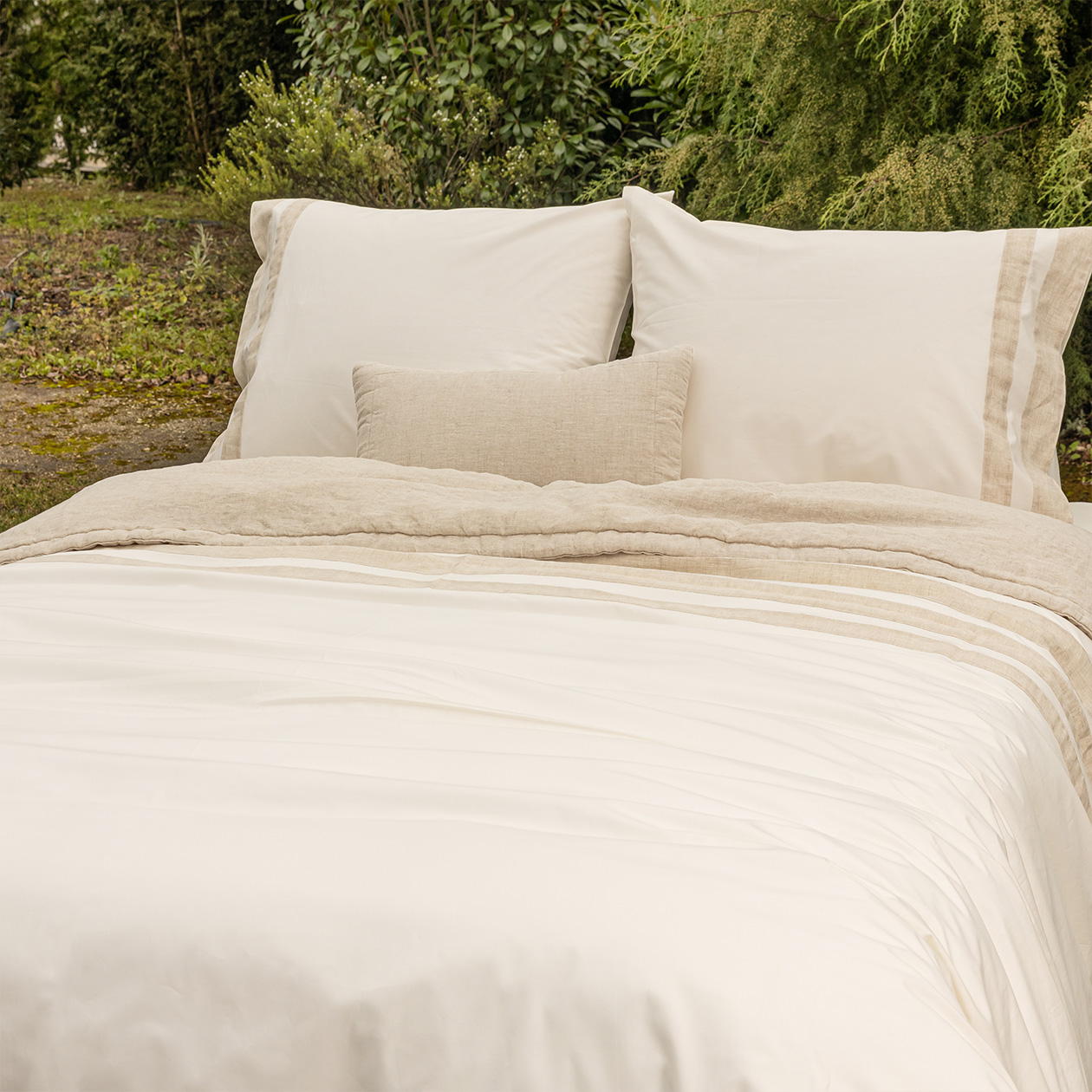 Kussen, Woondecoratie, Bed, Meubels, Linnen