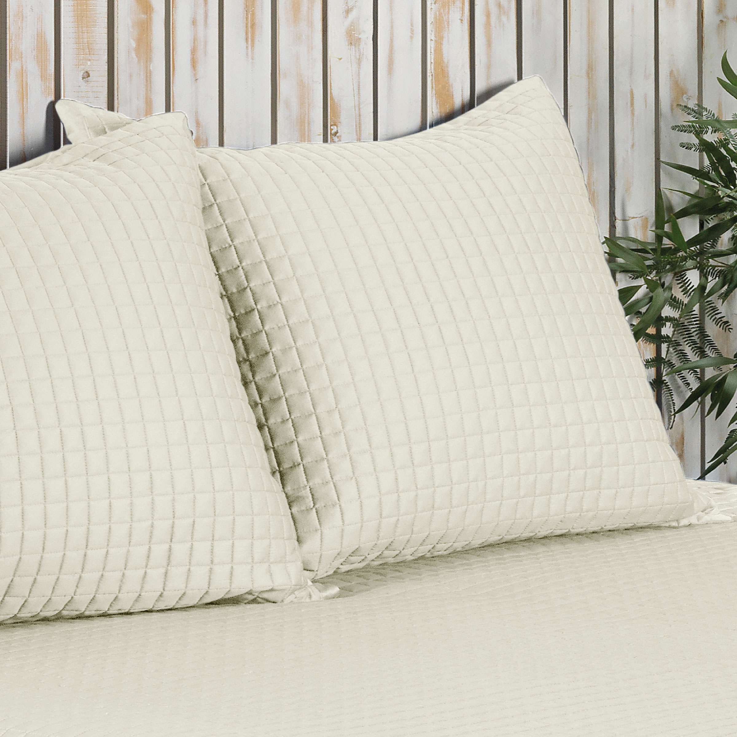 Dommelin Sierkussenhoes Chicago Satijn 300TC Ecru Dommelin Sierkussenhoes Chicago Satijn 300TC Ecru