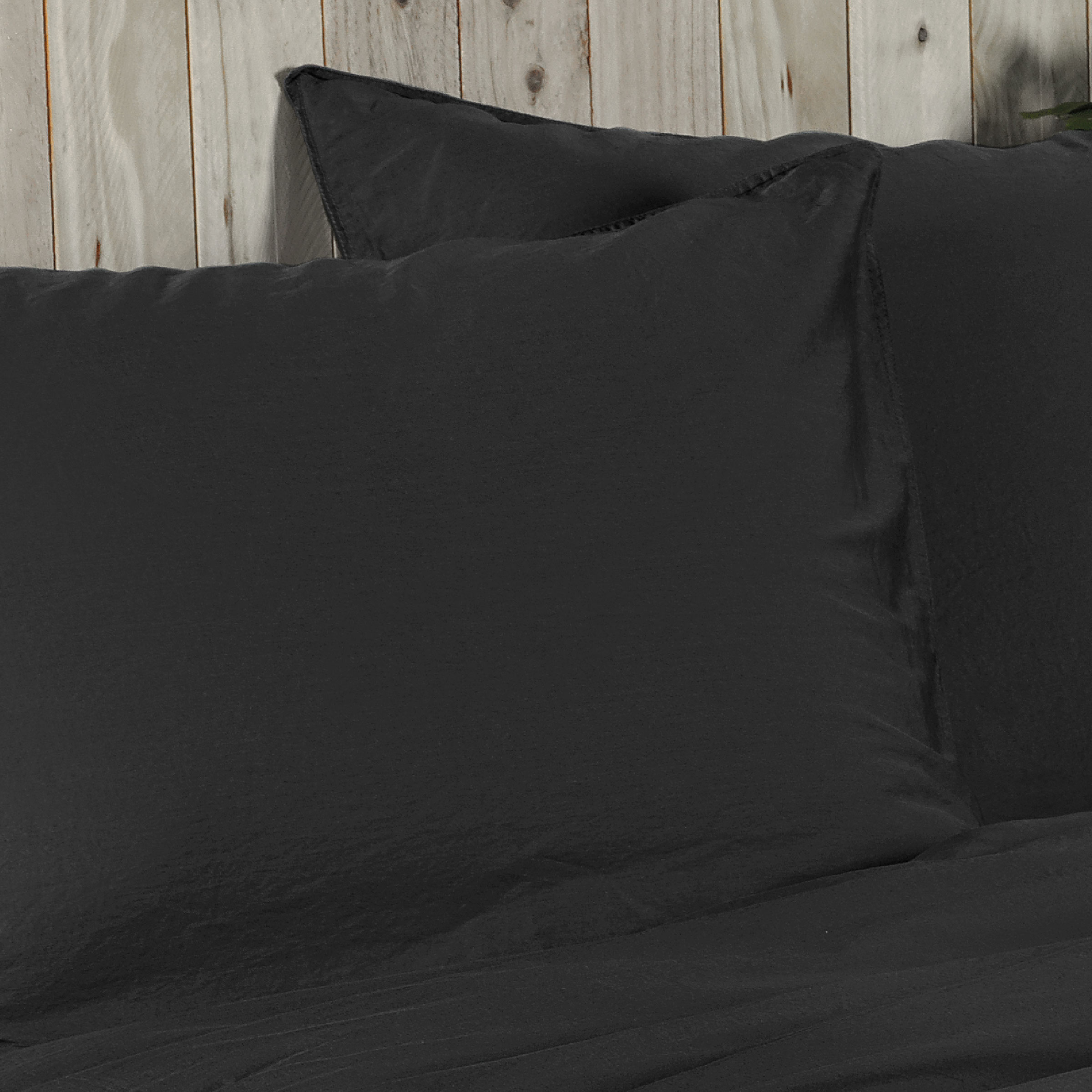 Dommelin Kussensloop Lavado Stonewashed Satijn 300TC Steenkool 60 x 70 cm Dommelin Kussensloop Lavado Stonewashed Satijn 300TC Steenkool 60 x 70 cm