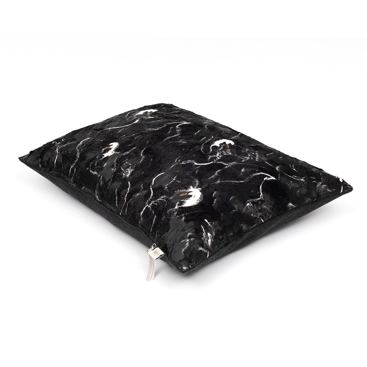 Mrs.Me Sierkussen Swan Velours Multiblack 45 x 60 cm Mrs.Me Sierkussen Swan Velours Multiblack 45 x 60 cm