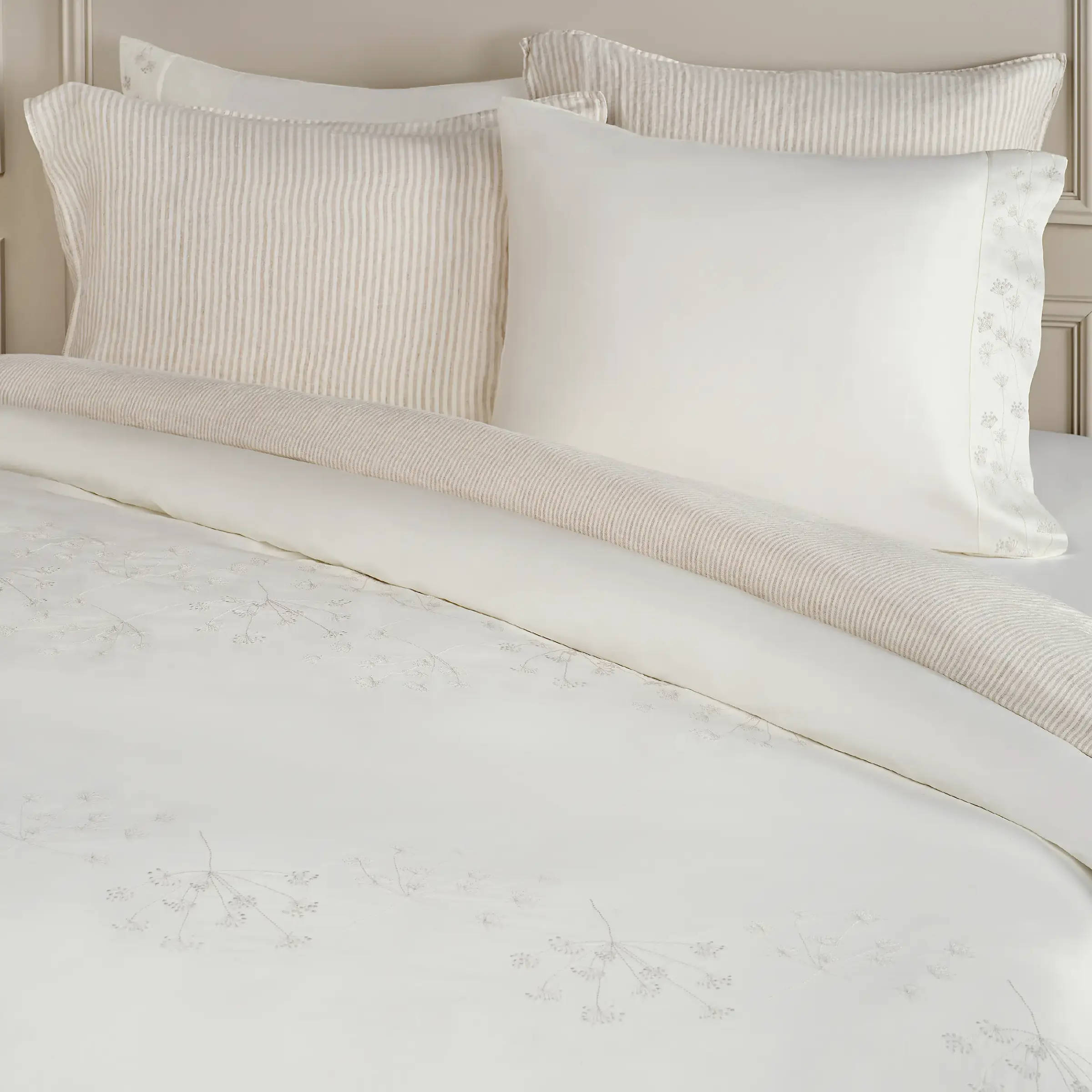 Dommelin Dekbedovertrekset Calma Satijn 300TC